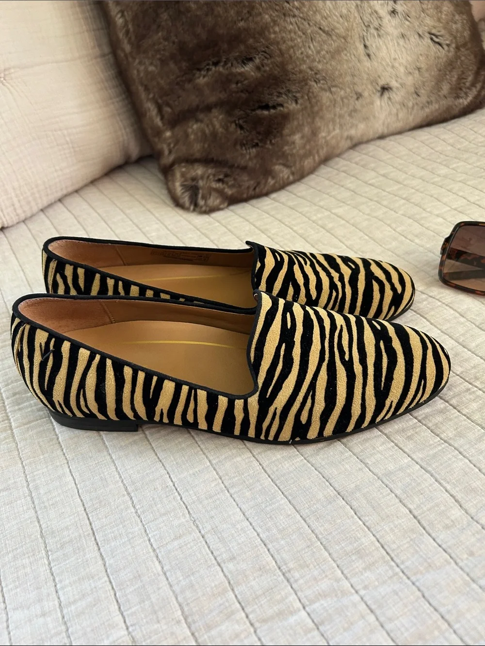 Vionic willa tiger striped classic suede leather loafer comfort flats 8.5